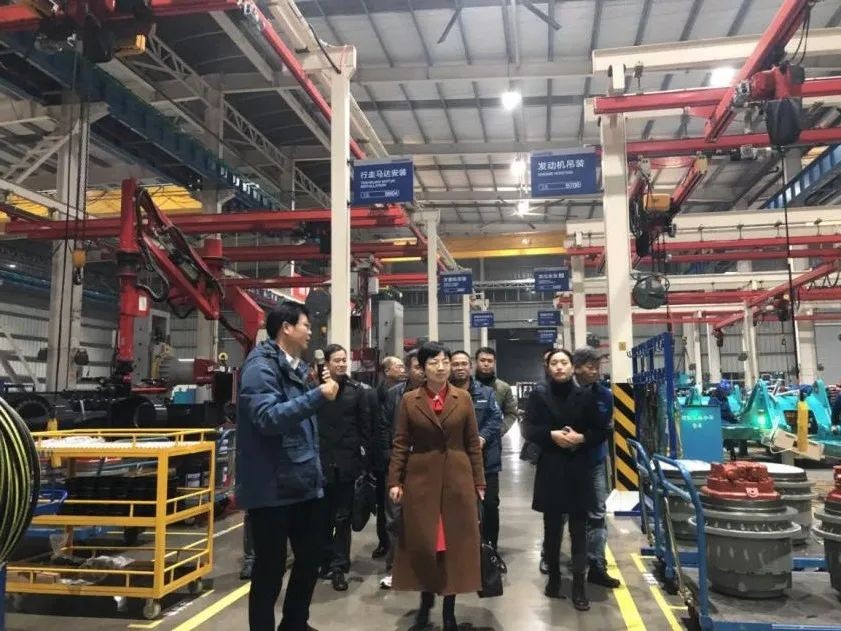 省工信厅副厅长彭涛一行调研龙8头号玩家智能