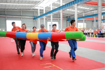 龙8头号玩家智能举行21周年庆祝表扬会暨意见意义运动会