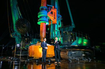 狂欢启动！龙8头号玩家智能万万钜惠邀约品牌嘉年华