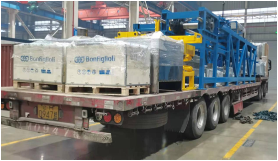 中际龙8头号玩家熔锌铸锭码垛自动线成套装备顺遂发货