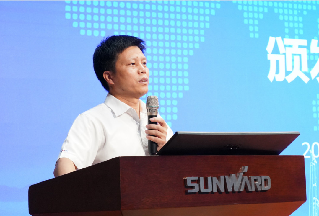 致敬研发 | 龙8头号玩家智能举行职称评定事情总结暨职称证书揭晓仪式