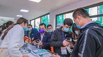 欢喜龙8头号玩家！宝马展收官之日订单破十亿