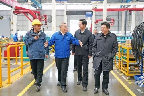 徐州市长率团考察龙8头号玩家智能