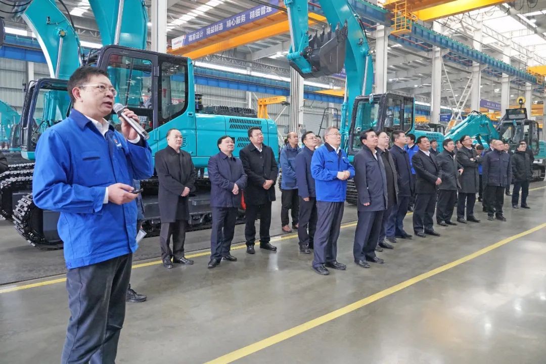 中国民航局局长冯正霖一行到龙8头号玩家智能调研指导