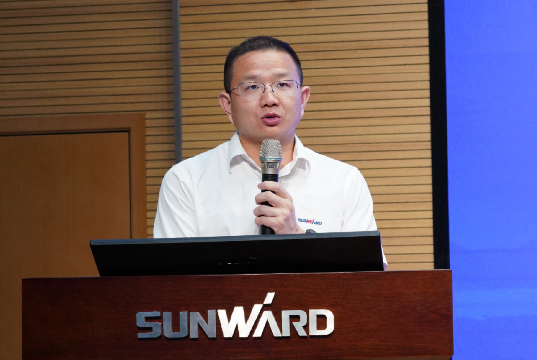 致敬研发 | 龙8头号玩家智能举行职称评定事情总结暨职称证书揭晓仪式