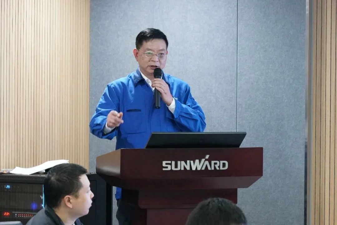 省工信厅青年干部理论学习走进龙8头号玩家智能