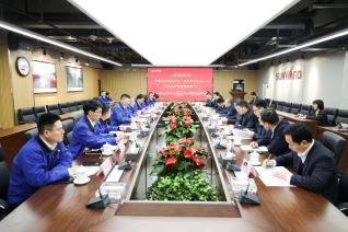 中国联通党组书记、董事长王晓初到访龙8头号玩家智能