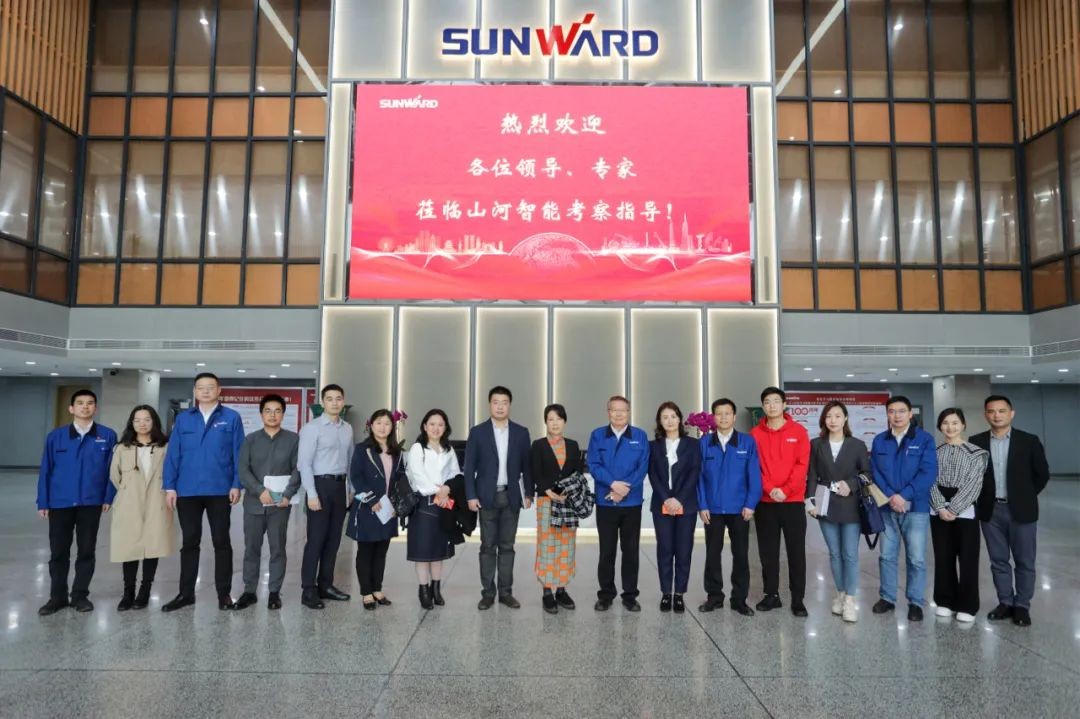 叶檀财经团队调研龙8头号玩家智能