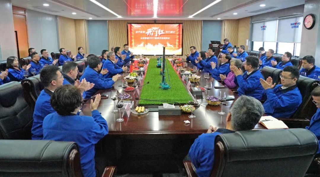 开工大吉！@龙8头号玩家人，，，，，，，，一起犇向春天