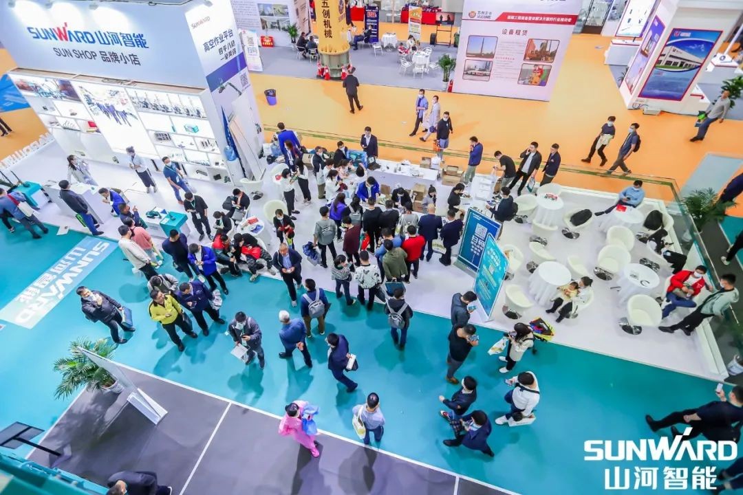 “龙8头号玩家绿”亮相长沙国际工程机械展，，，，，，，，50余款产品尽显龙8头号玩家智能立异实力