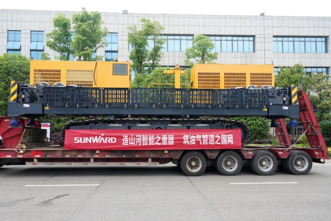 龙8头号玩家智能天下首台套油气管道装备发往国家重点工程