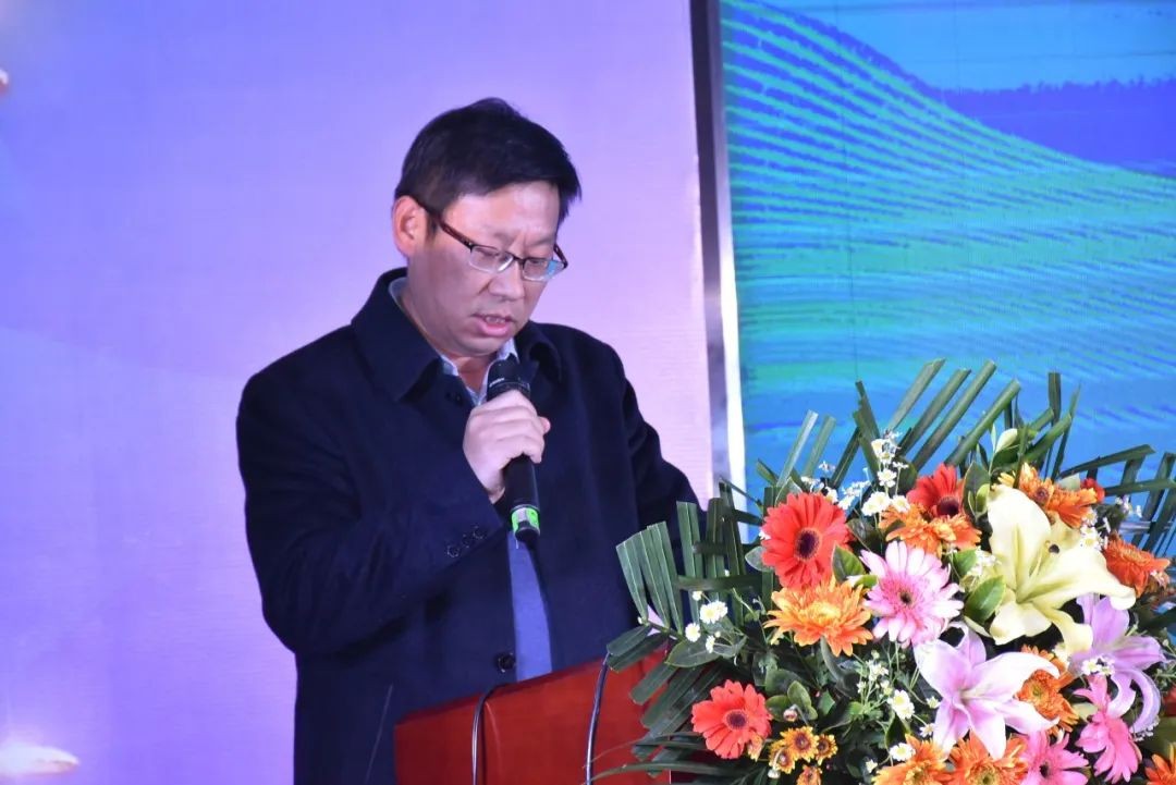 龙8头号玩家智能甘青区域天下客户交流会签单1.5亿