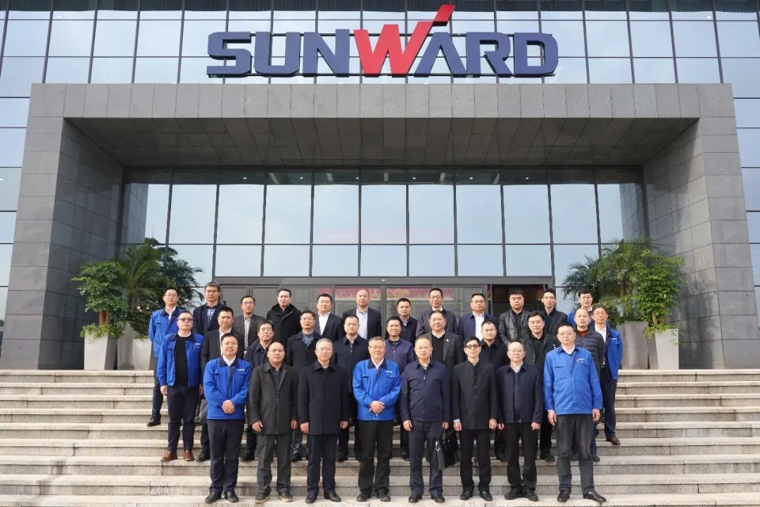 湖南重点修建企业团调研龙8头号玩家智能