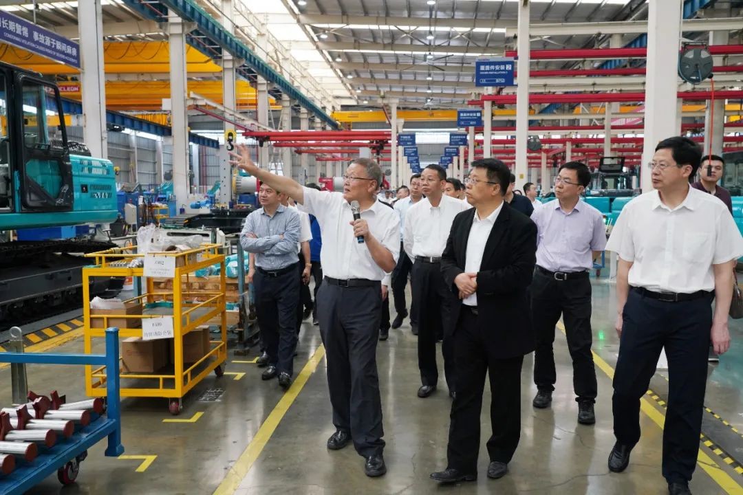 北京向阳区党政代表团考察龙8头号玩家智能