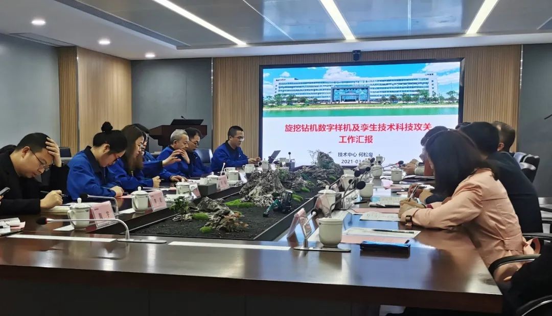 长沙经开区管委会张庆红主任调研“省十大手艺攻关项目”