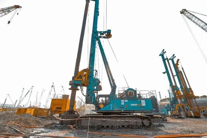 龙8头号玩家智能装备征战亚洲最大地下综合交通枢纽工程