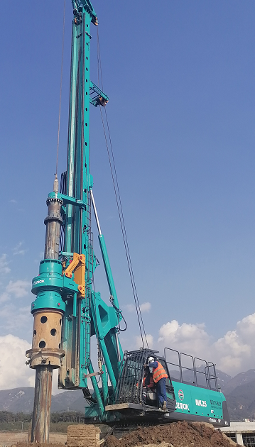 一枚“铁粉”！土耳其客户采购龙8头号玩家智能旋挖钻机