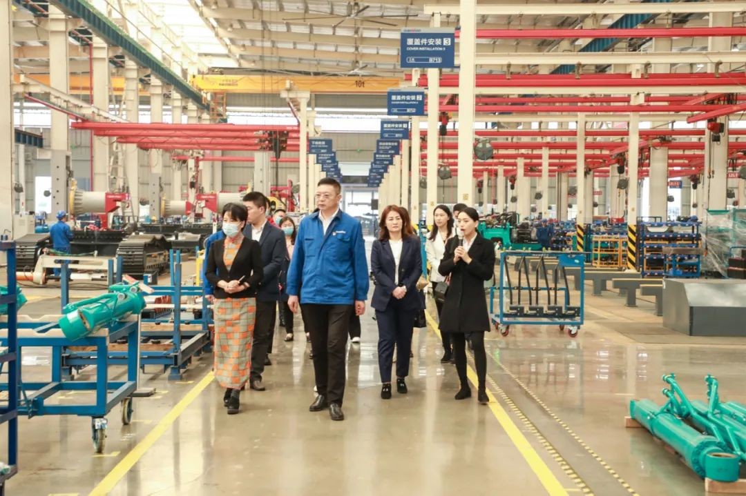 叶檀财经团队调研龙8头号玩家智能