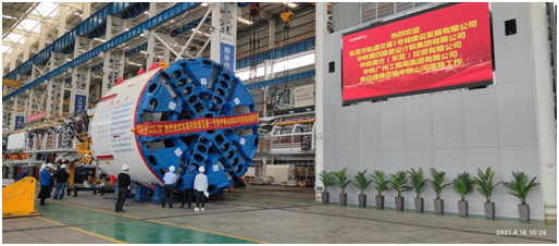 四台中铁龙8头号玩家盾构机聚首东莞地铁一号线