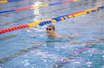 “泳”往直前 | 龙8头号玩家智能建设21周年游泳角逐圆满收官