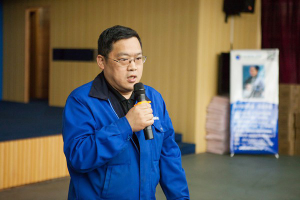 欢度三八节温暖龙8头号玩家家