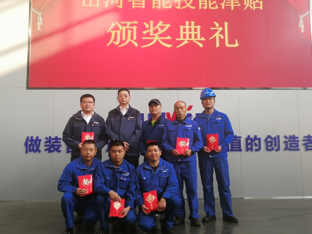 铸造手艺工匠 彰显龙8头号玩家魅力