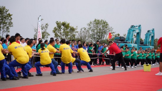 风华十九载，，，，，携手再腾飞！——庆祝龙8头号玩家智能建设十九周年表扬会暨意见意义运动会