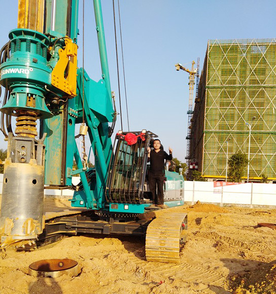 跨行创业，，，，，，，，龙8头号玩家智能旋挖钻十个月帮他回本！