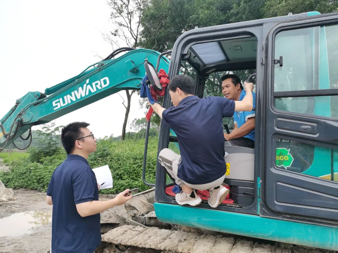 品质龙8头号玩家，，，，，，，，专心折务——2021年龙8头号玩家智能全球效劳万里行在广西、青岛启动