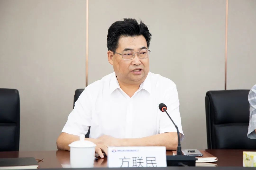 龙8头号玩家智能与湖南省交水建集团战略相助签约