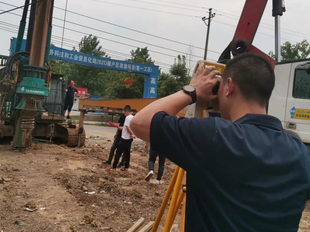 知心折务路，，，，，，，关爱湘楚行！2021年龙8头号玩家智能全球效劳万里在湖南