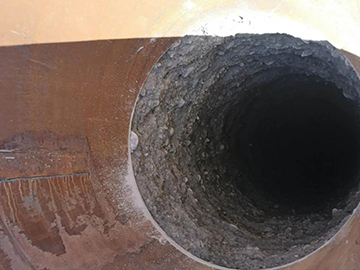 顶酷暑 走沙漠 2021年龙8头号玩家智能全球效劳万里行走进新疆