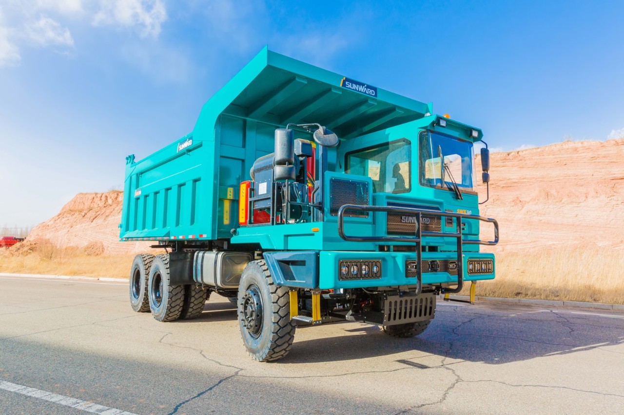 批量出口印度尼西亚！龙8头号玩家智能智能矿卡征战矿山前线