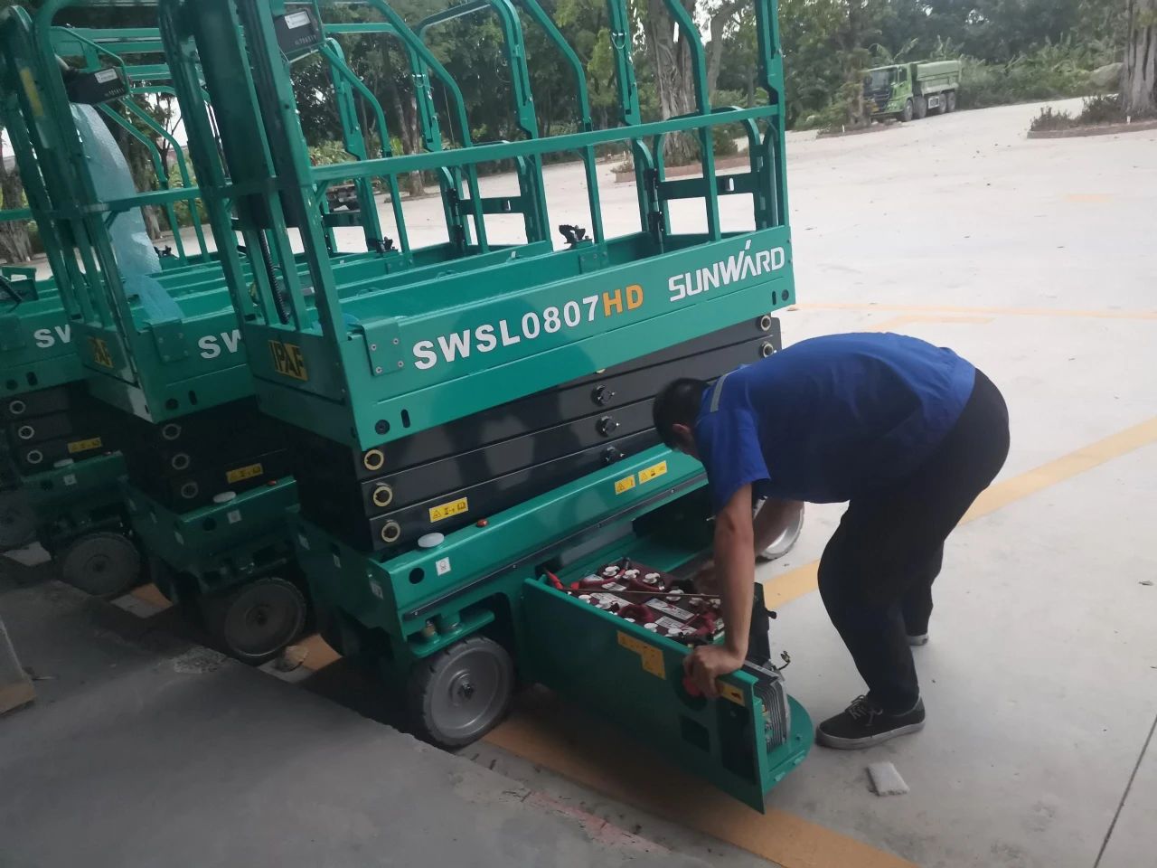 30小时，，，，，8小我私家，，，，，10台装备，，，，，我们说到做到！