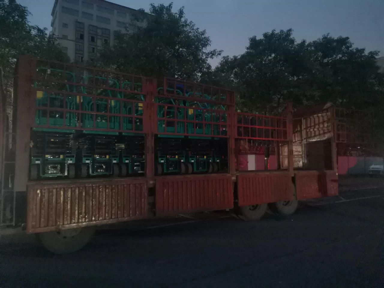 30小时，，，，，8小我私家，，，，，10台装备，，，，，我们说到做到！