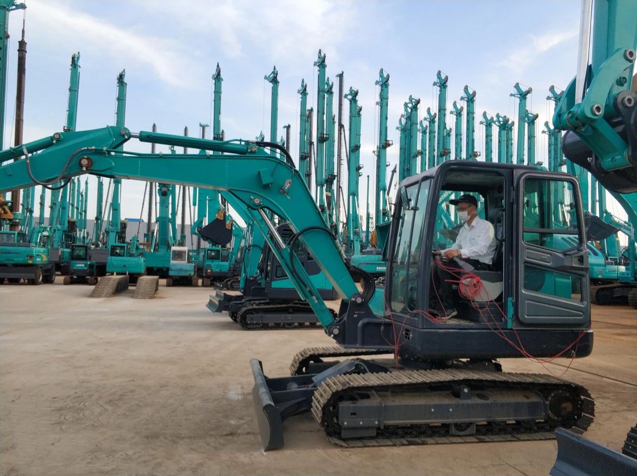 龙8头号玩家工匠 | 用青春汗水铸就工匠精神