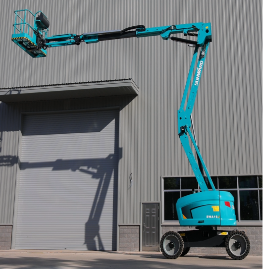 匠心打造！龙8头号玩家智能曲臂式高空作业平台正式投放市场