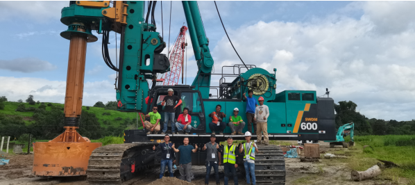 龙8头号玩家智能最大旋挖钻机“安家”菲律宾，，，，，，背后竟然尚有这些故事