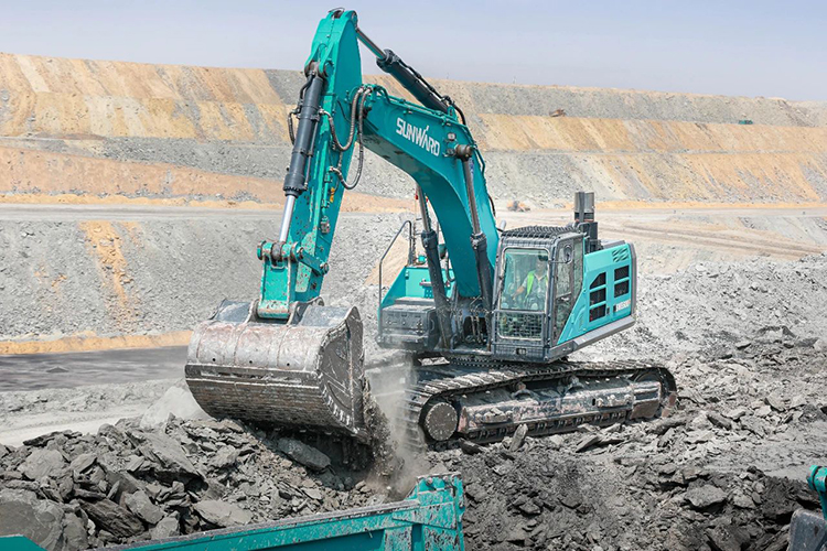 图集 | 征战矿山！龙8头号玩家智能绿色矿山成套装备“上将”云集