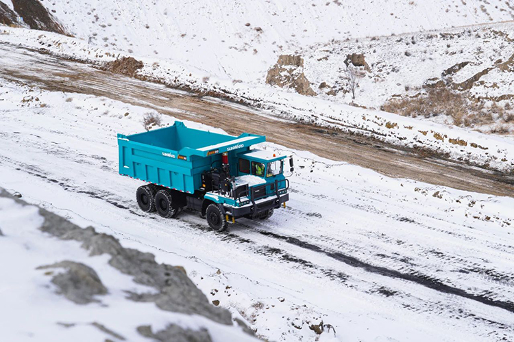 图集 | 征战矿山！龙8头号玩家智能绿色矿山成套装备“上将”云集