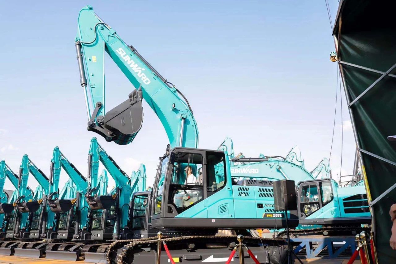 四大成套装备携手登。。。。。。×8头号玩家智能立异效果展示会交出“亮眼答卷”