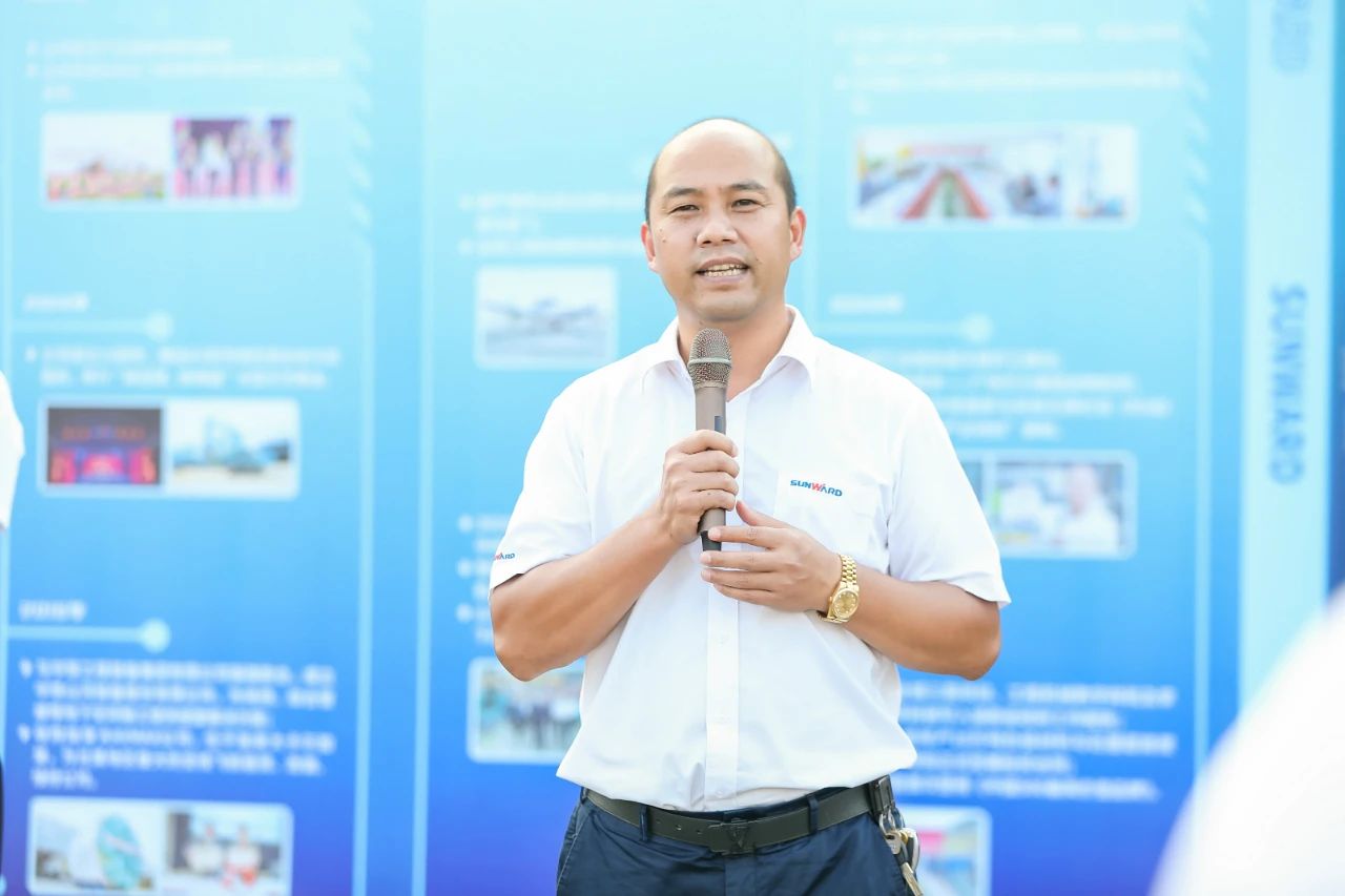 逛展超热闹！龙8头号玩家智能效果展示会高能名时势来袭