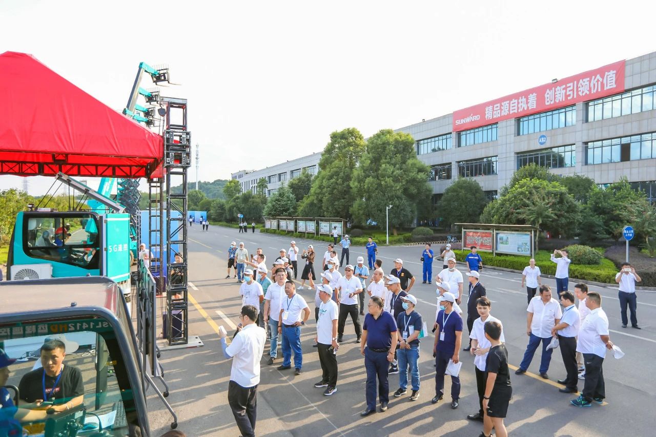 远程？？？？？？？+仿真培训！全球首创5G？？？？？？？胤抡媾嘌抵腔燮教ň柿料