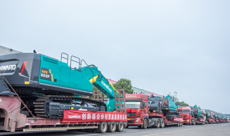 里程碑！龙8头号玩家智能出口欧洲第20000台暨大型挖掘机批量交付仪式乐成举行