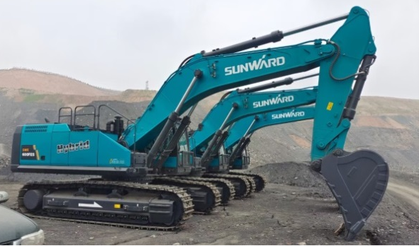 点赞！龙8头号玩家智能液压混淆动力挖掘机项目荣获这个优异项目奖→