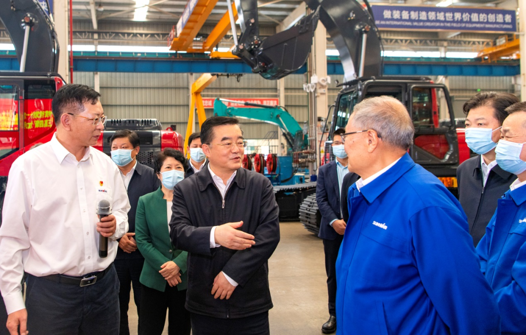 湖南省委书记张庆伟调研龙8头号玩家智能