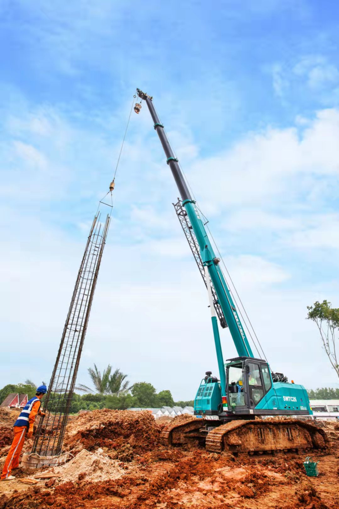 创富故事 | 潜心桩基施工30载，，，，，，他们认准龙8头号玩家智能旋挖钻