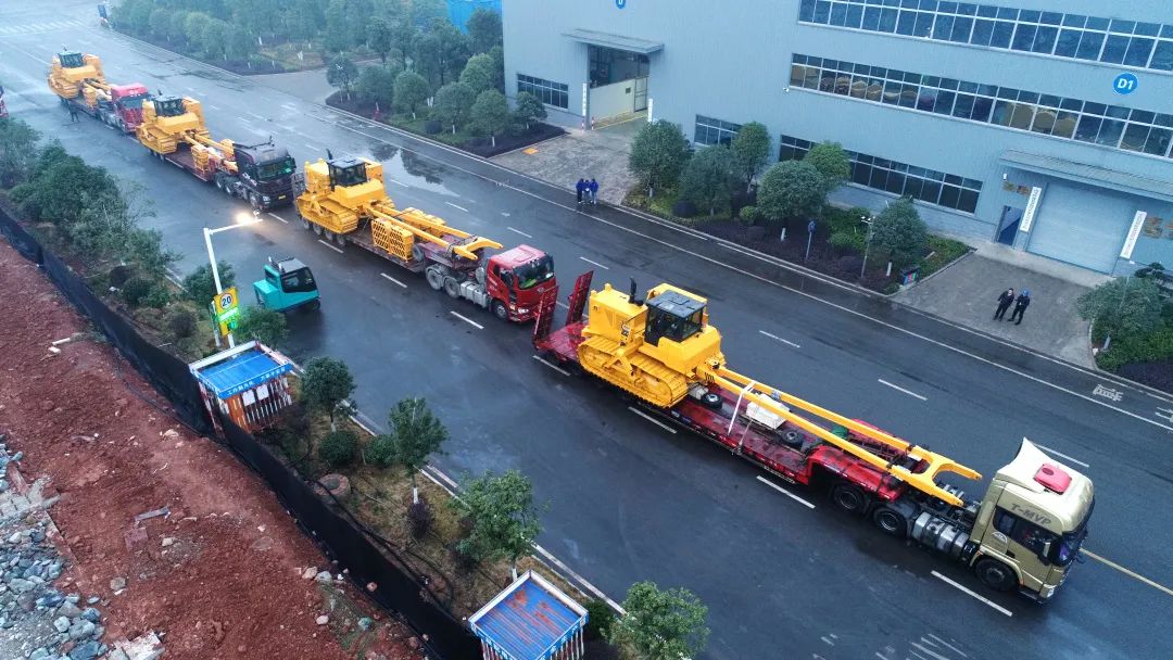 助力国家重点工程！龙8头号玩家智能油气管道装备“加油”“争气”