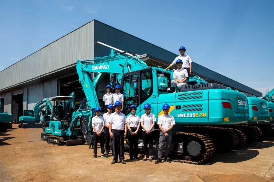 你好 2022！再见 2021！我与龙8头号玩家智能共生长