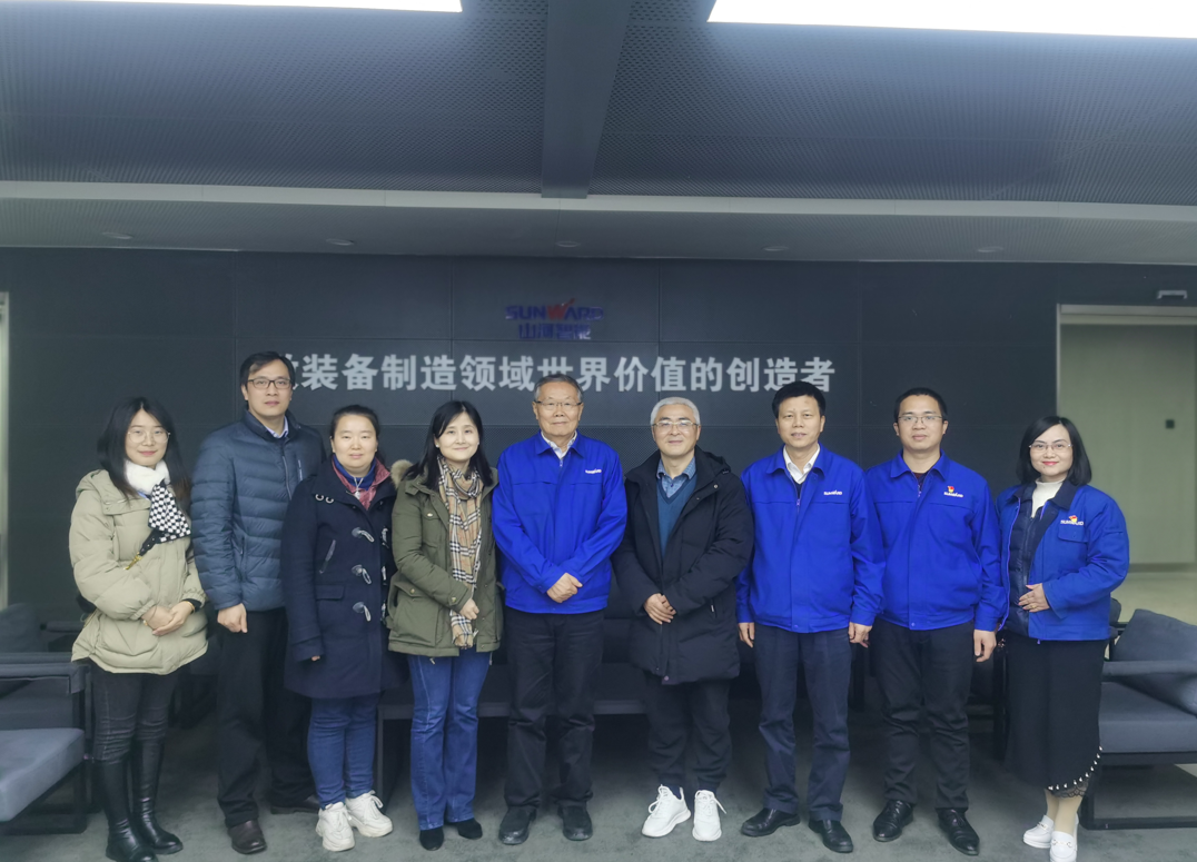 湖南省人工智能学会秘书长陈爱斌一行考察调研龙8头号玩家智能